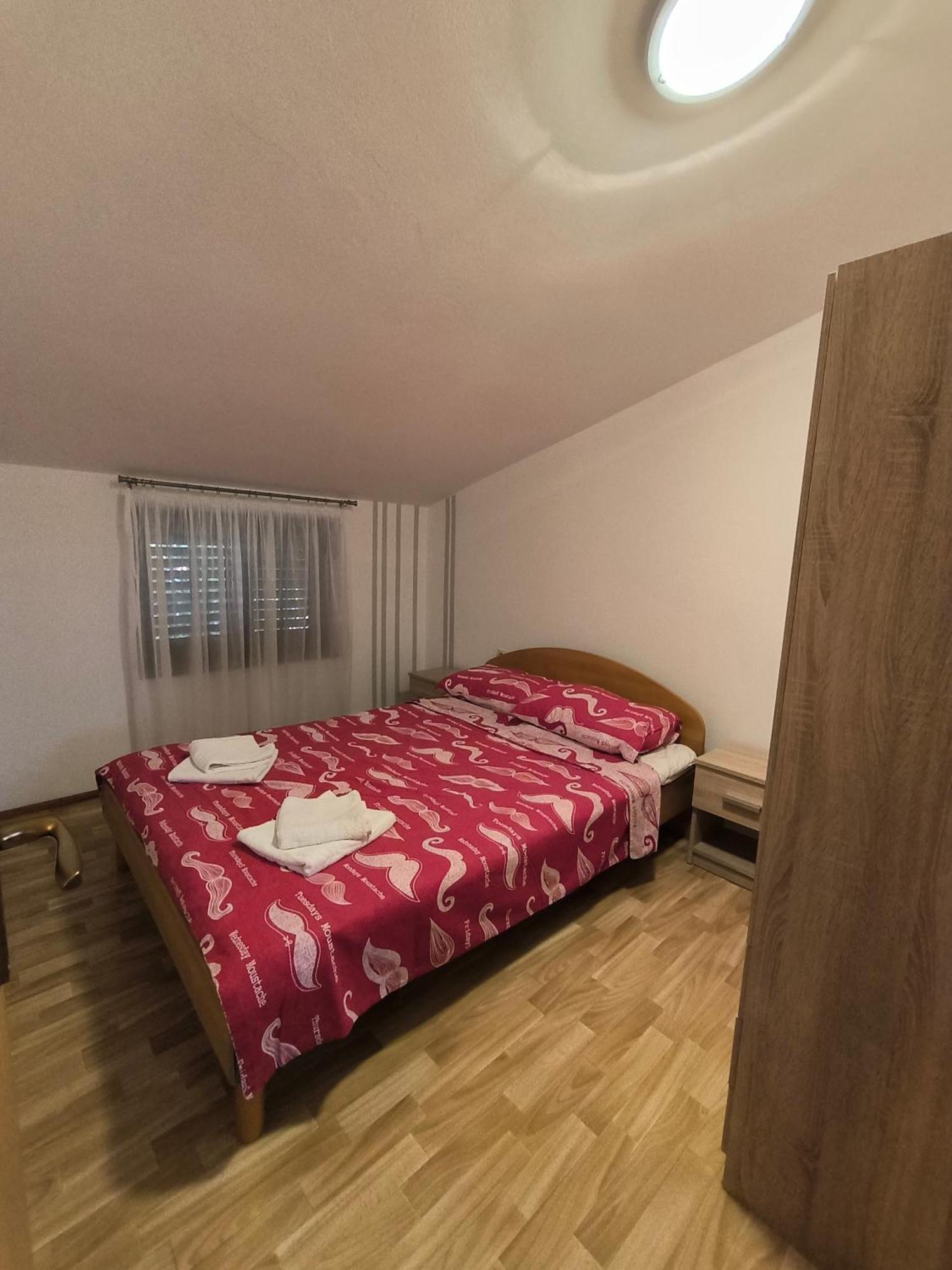 Apartman Kolarek Vir Eksteriør bilde